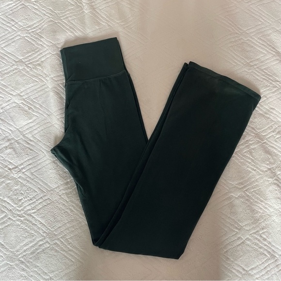 Brandy Melville Flare Leggings - Picture 1 of 7